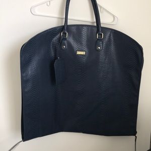 BRAND NEW HUDSON & BLEECKER GARMENT BAG